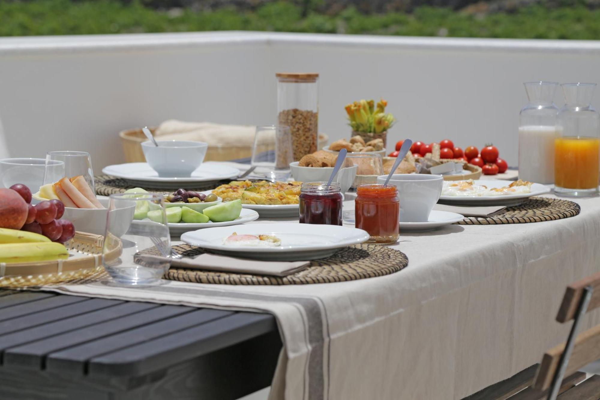 Vino Houses Santorini Foinikia  ภายนอก รูปภาพ