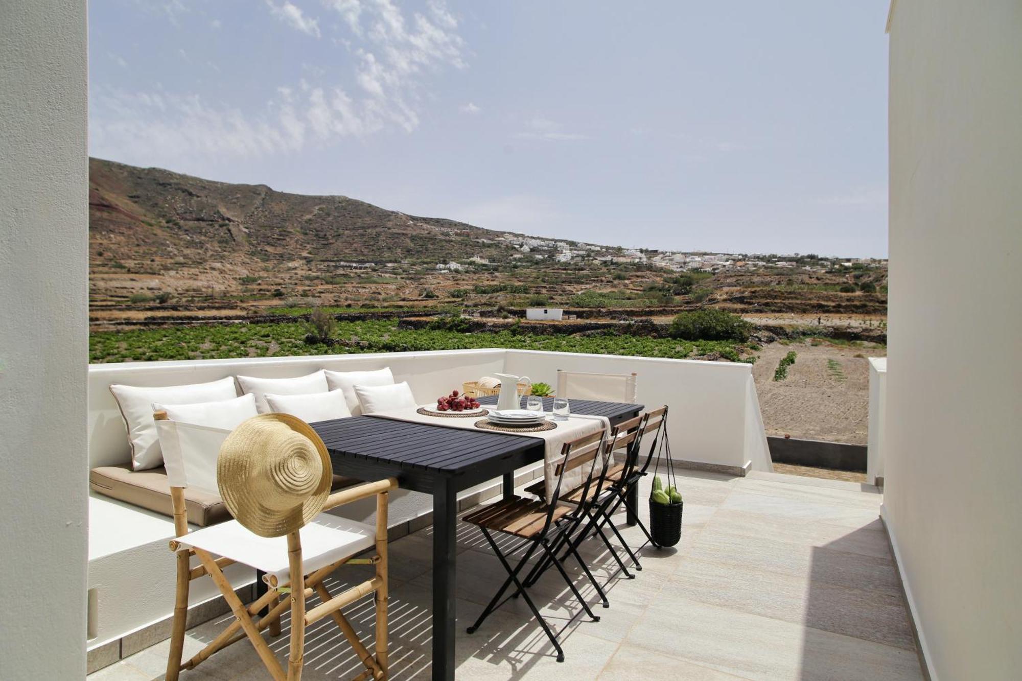 Vino Houses Santorini Foinikia  ภายนอก รูปภาพ